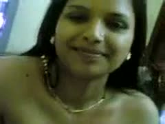 Giggling non-professional Indian nympho flashed her naturally valuable titties 